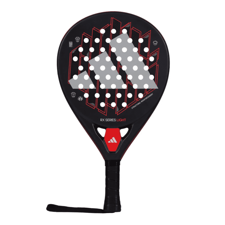 Der Adidas RX Series Light 2024 Padelschläger besticht durch ein auffälliges schwarz-rotes Design, das mit einem weißen Punktmuster verziert ist, und zeigt auf der Vorderseite ein großes graues Logo. Der Griff ist mit einer praktischen Handschlaufe ausgestattet, wodurch dieser Adidas-Padelschläger sowohl stilvoll als auch funktional für Ihr Spiel ist.