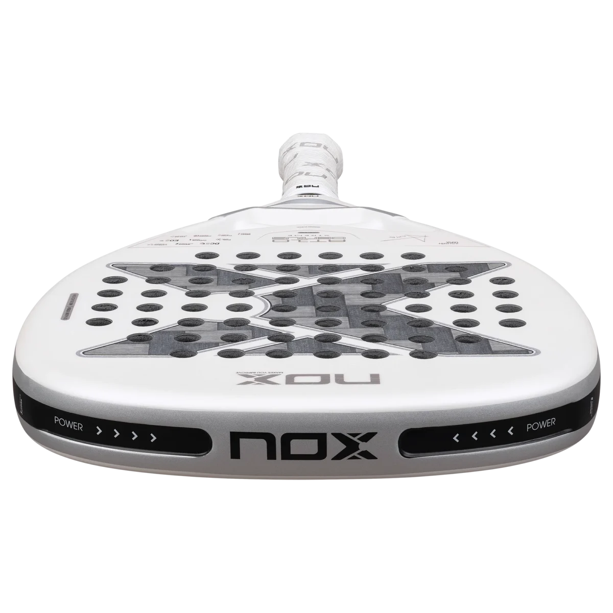 nox-at10-genius-attack-12k-2026-padelschlaeger-agustin-tapia-11
