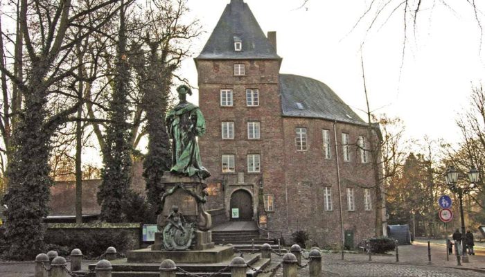 Moers_schloss_211204 (1)